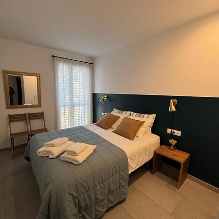 Apartamento Nuevo En El Centro Con Garaje 카다케스 외부 사진