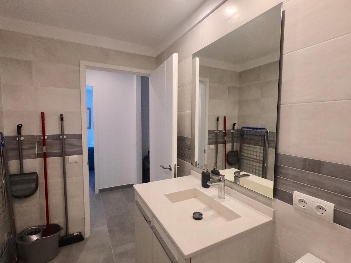 Apartamento Nuevo En El Centro Con Garaje 카다케스 외부 사진